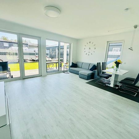 Neue Doppelhaushaelfte Mit Terrasse, Balkon Und Garten رمشيد المظهر الخارجي الصورة